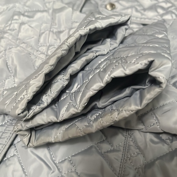 COLE HAAN Signature Quilted Silver Sky Women's Jacket - Picture 8 of 11